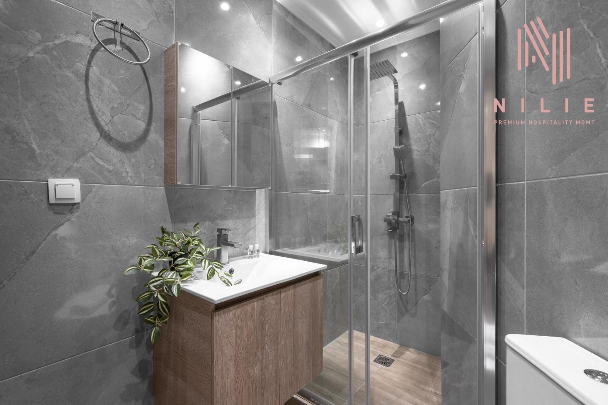 Appartamento V1 Penthouse, Nilie Hospitality Mgmt Salonicco Esterno foto