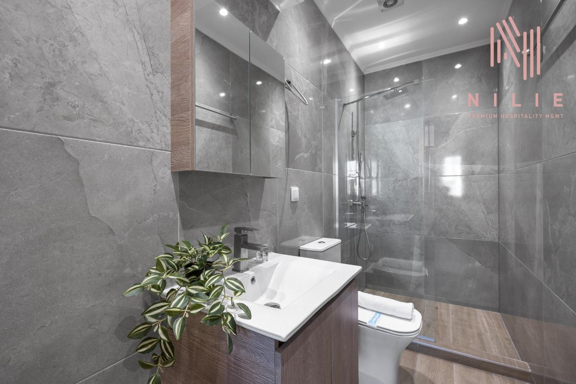 Appartamento V1 Penthouse, Nilie Hospitality Mgmt Salonicco Esterno foto