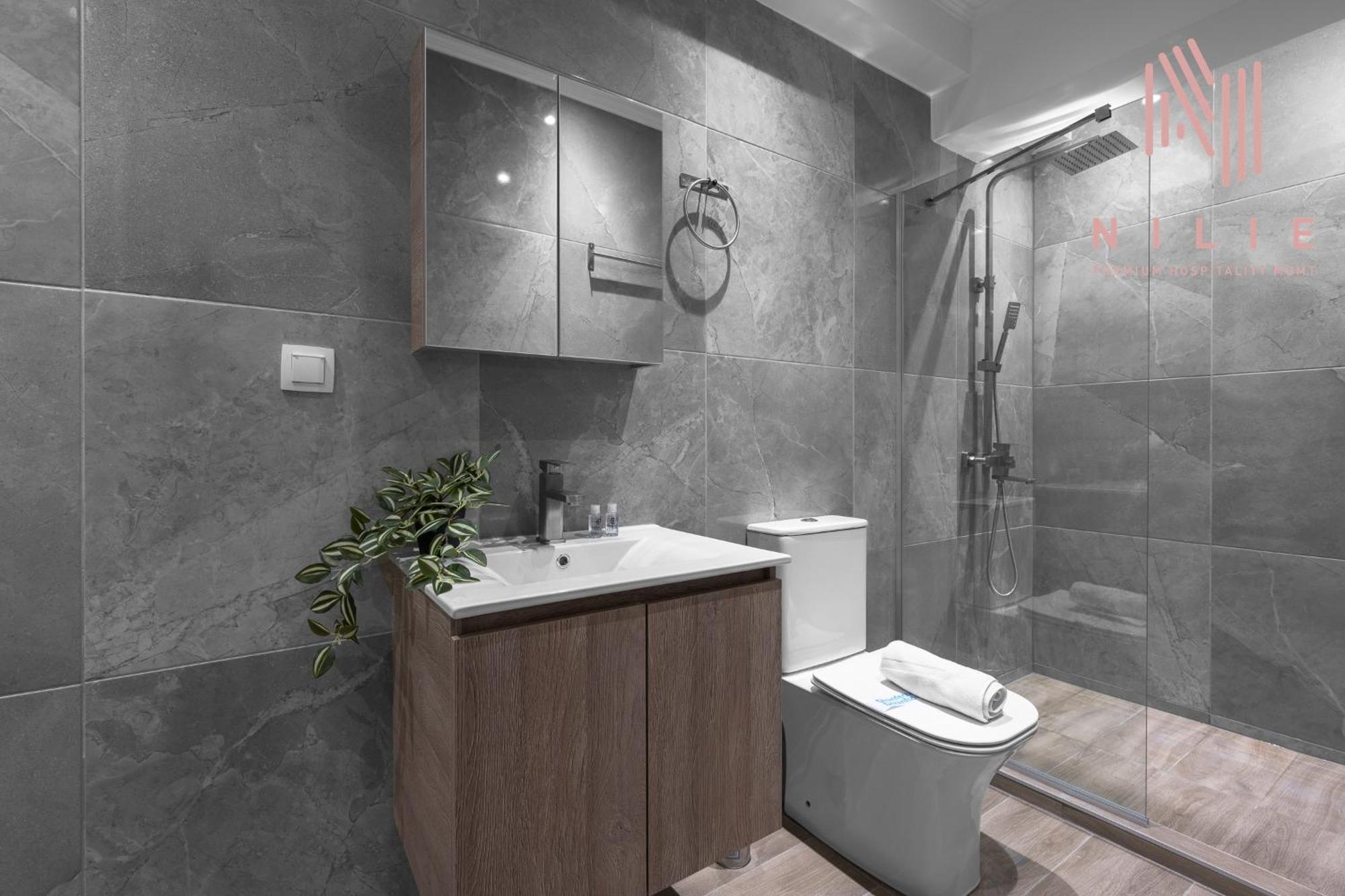 Appartamento V1 Penthouse, Nilie Hospitality Mgmt Salonicco Esterno foto